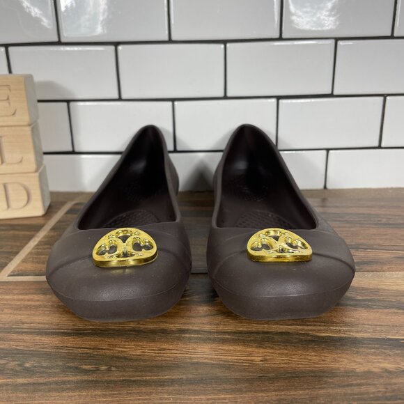CROCS Gianna Disc Womens Size 6 Shoes Brown Gold Medallion Slip On Ballet Flats - Picture 2 of 14